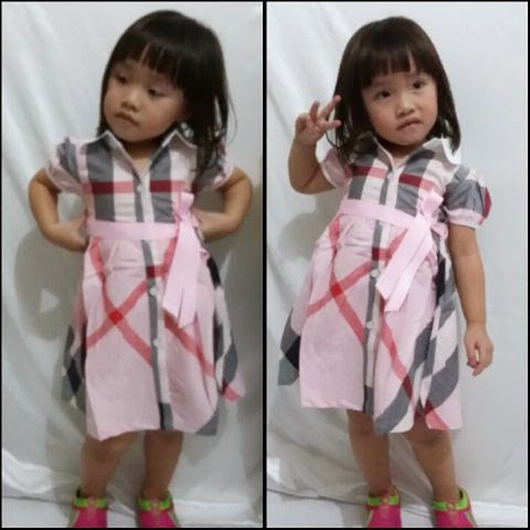 dress burberry anak pink